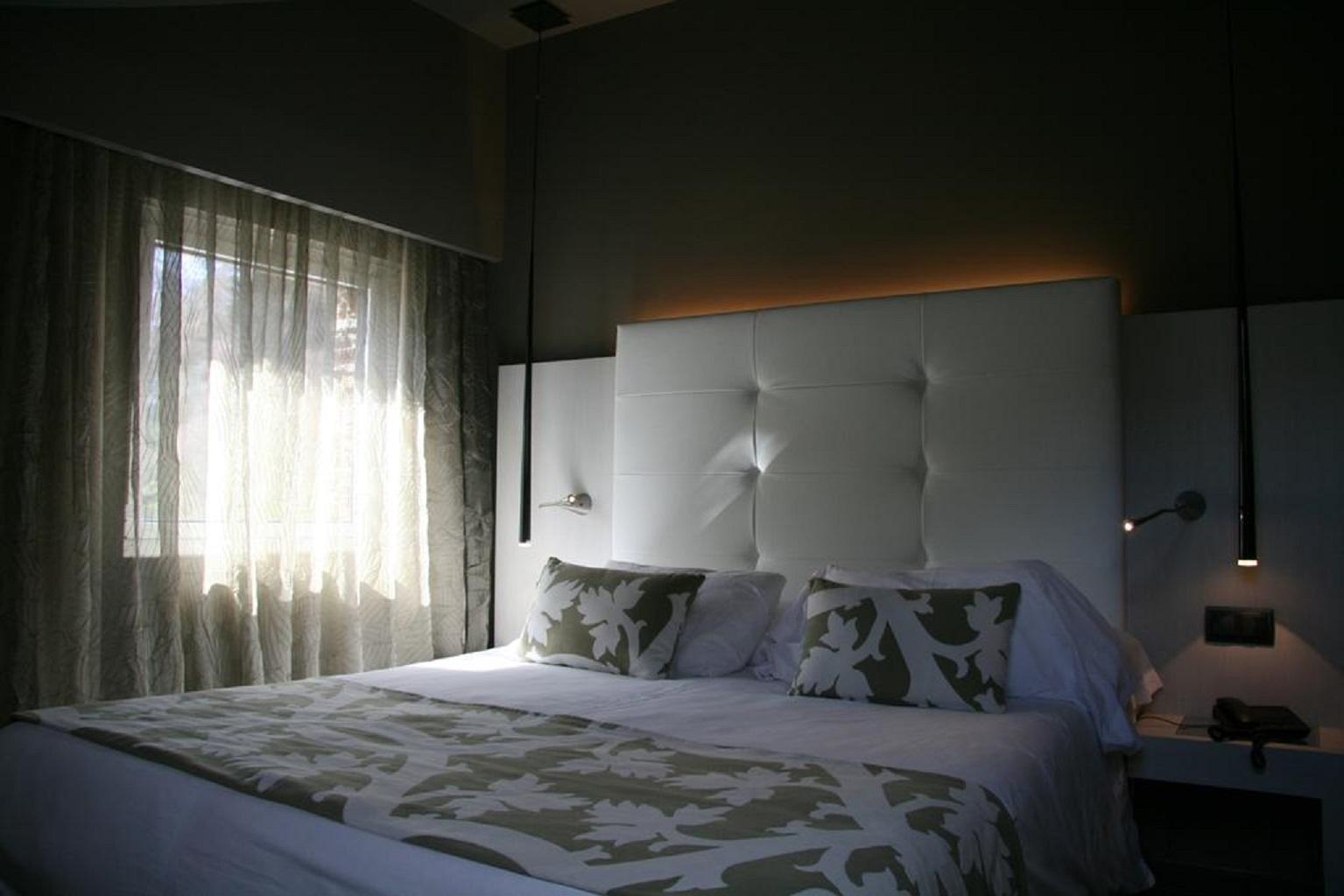 Xalet Bringue Hotel Ел Серат Екстериор снимка