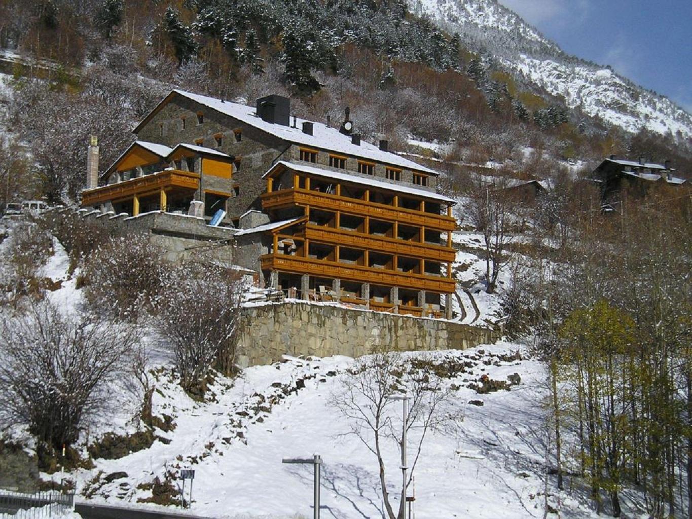 Xalet Bringue Hotel Ел Серат Екстериор снимка